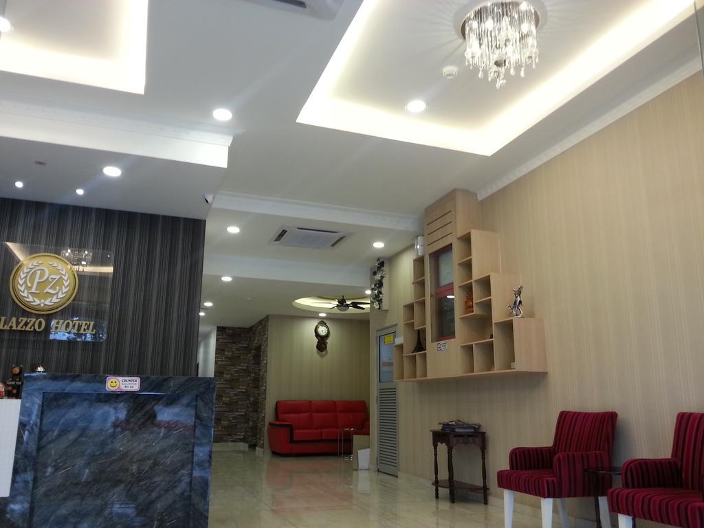 Palazzo Hotel Kulai Exteriér fotografie