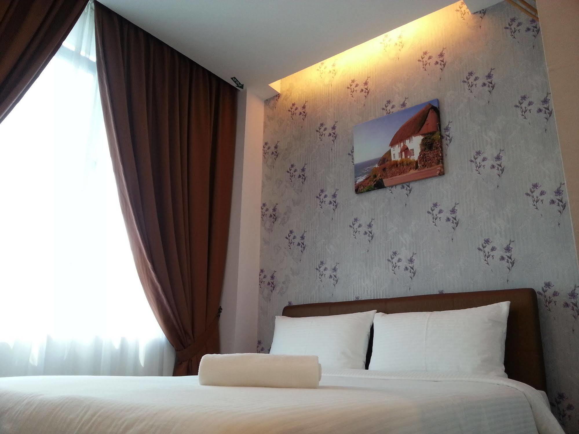 Palazzo Hotel Kulai Exteriér fotografie