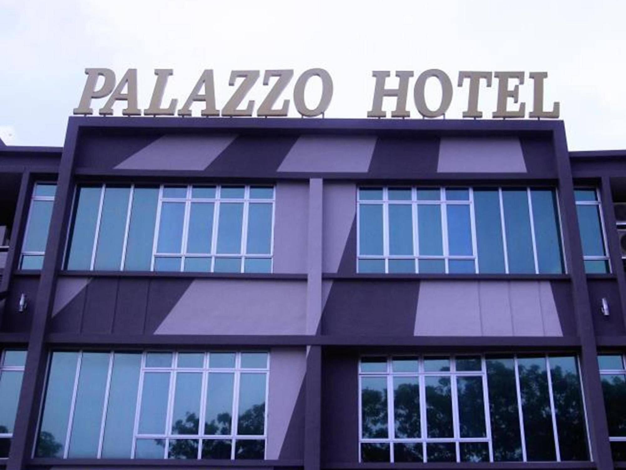 Palazzo Hotel Kulai Exteriér fotografie