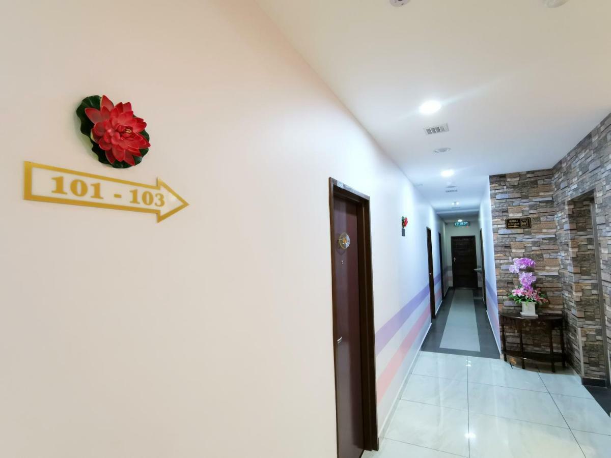 Palazzo Hotel Kulai Exteriér fotografie